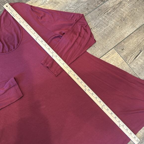 Soft Surroundings Timely Scoop Top in Berry Wine Size 2X - Picture 4 of 7